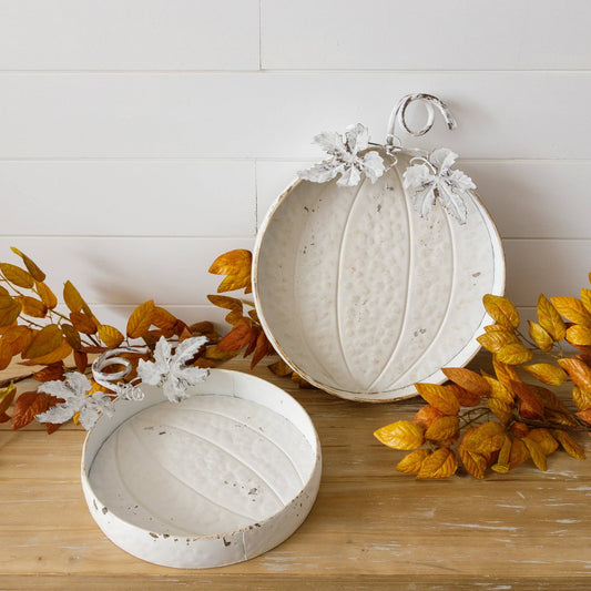 Pumpkin Shaped Tray Med, Distressed White