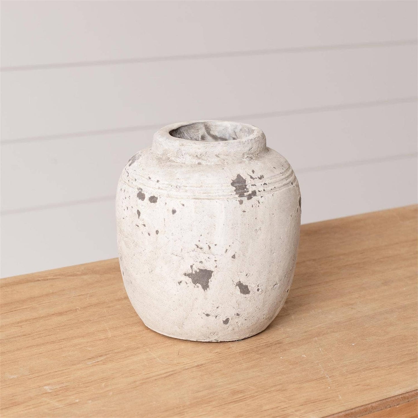 Terracotta Vase Distressed Gray