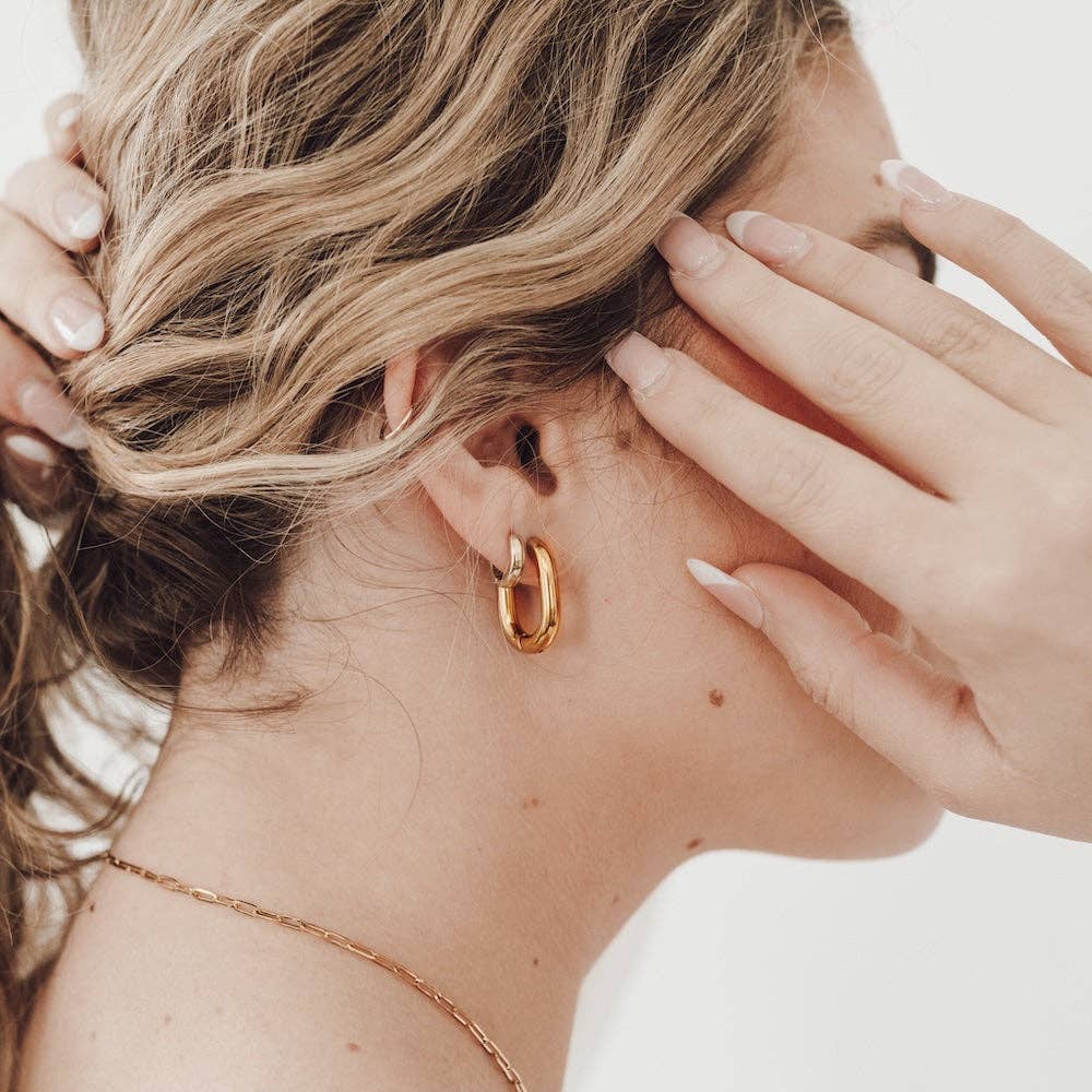 Oval Hoop Earrings Gold