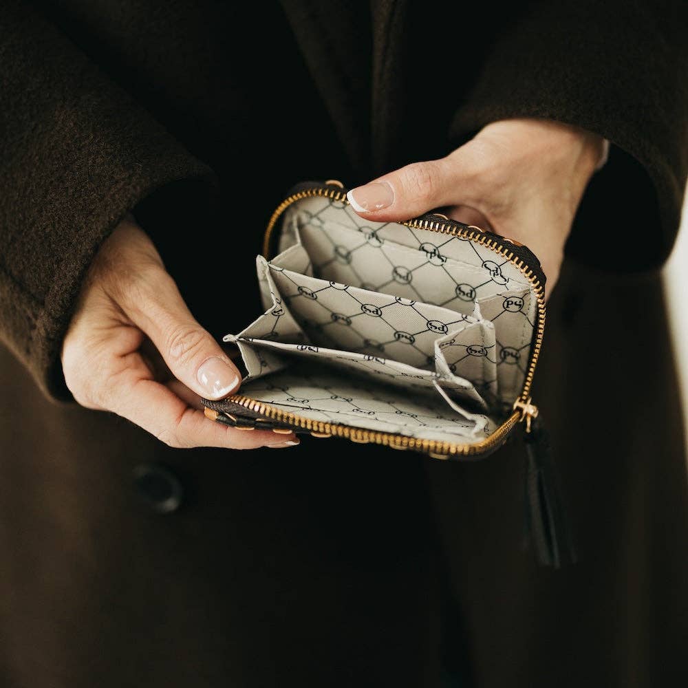 Wynona Woven Wallet: Black