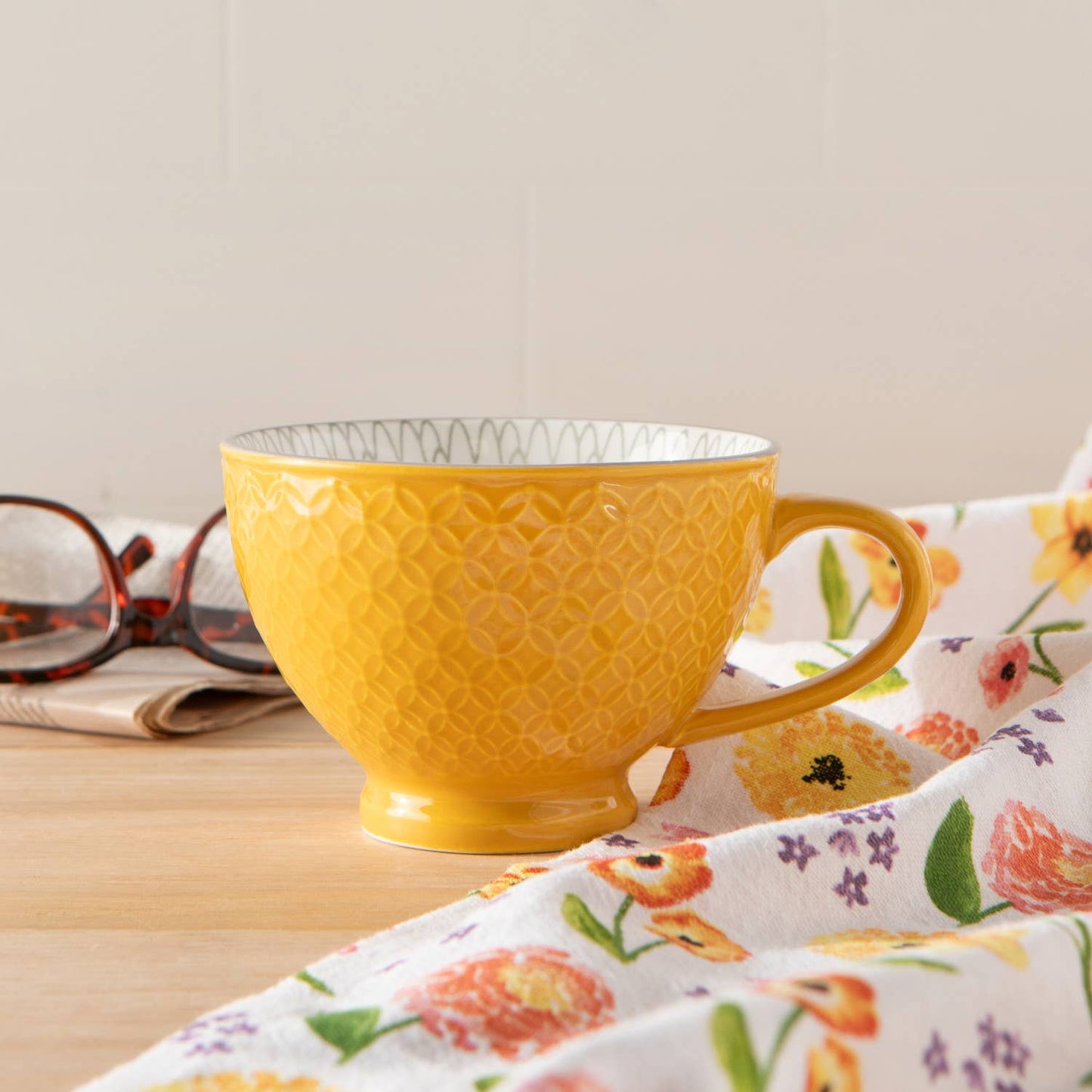 Yellow Stamped Latte Mug 14 oz