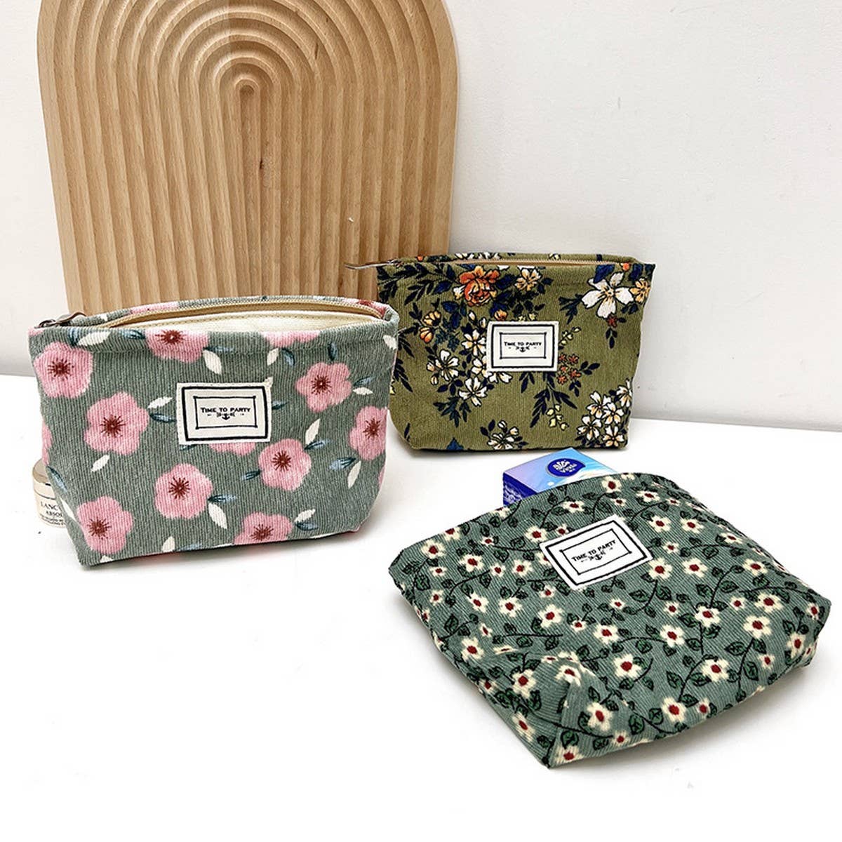 CORDUROY FLOWER PATTERN ZIPPER MAKEUP