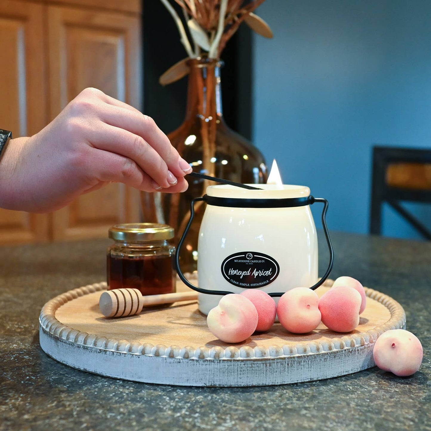 16 oz Butter Jar Candle: Honeyed Apricot