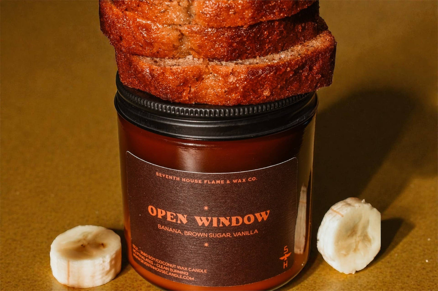 OPEN WINDOW - Banana Nut Bread Candle