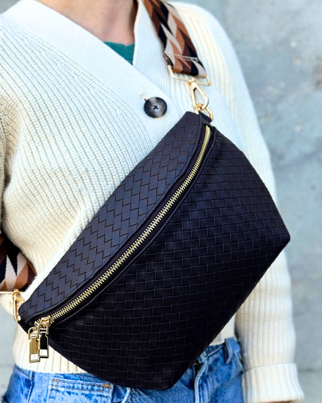 Rory Crisscross Oversized Belt Bag: Black