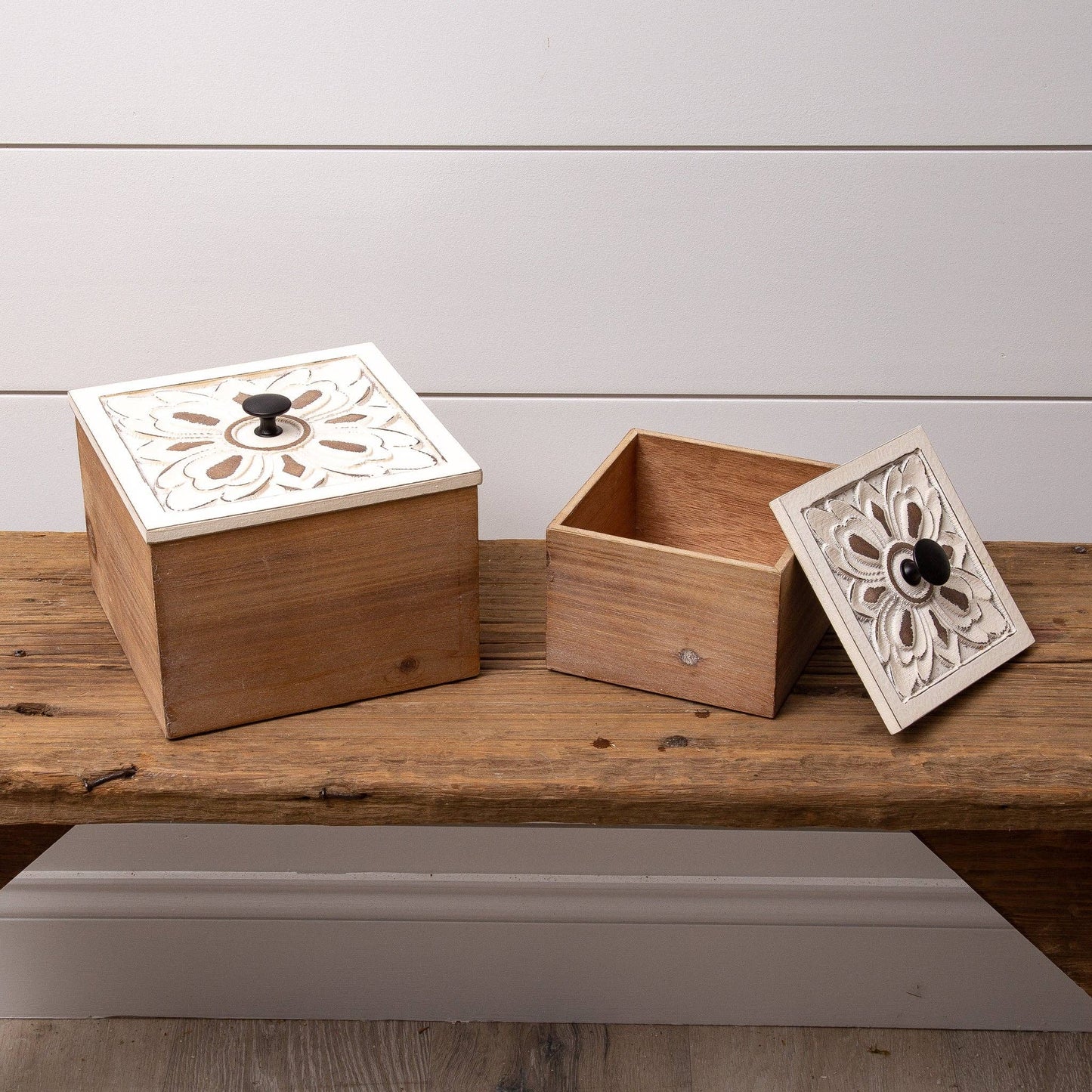 Distressed White Flower Wood Box Small