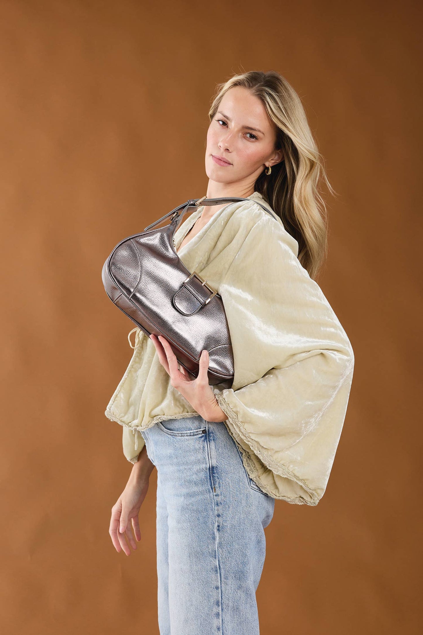 Madrid Buckle Shoulder Bag – Crossbody Style: Black