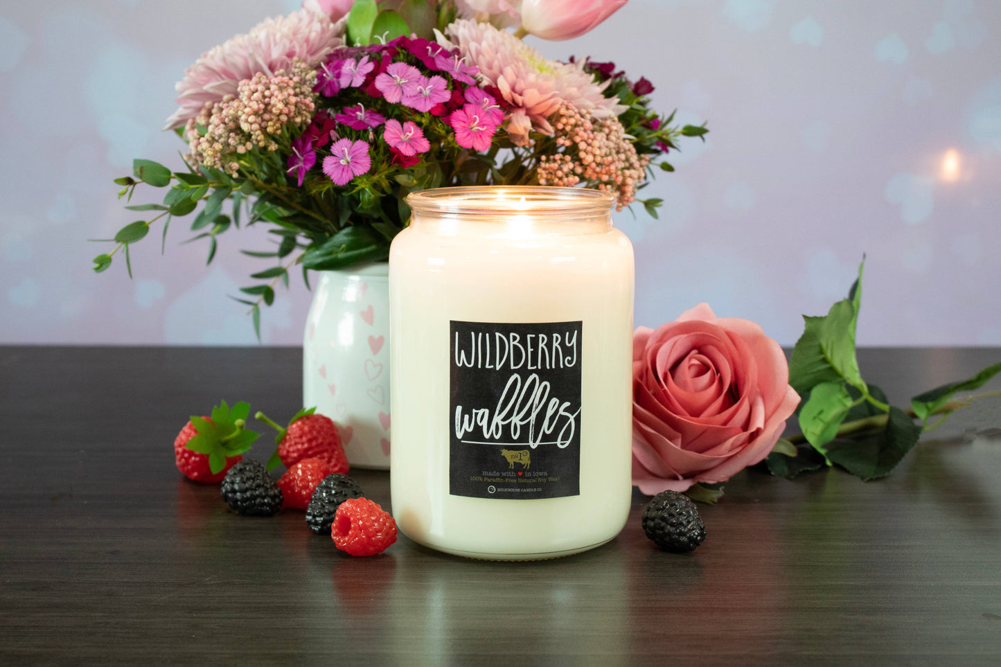 26 oz Farmhouse Jar Candle: Wildberry Waffles